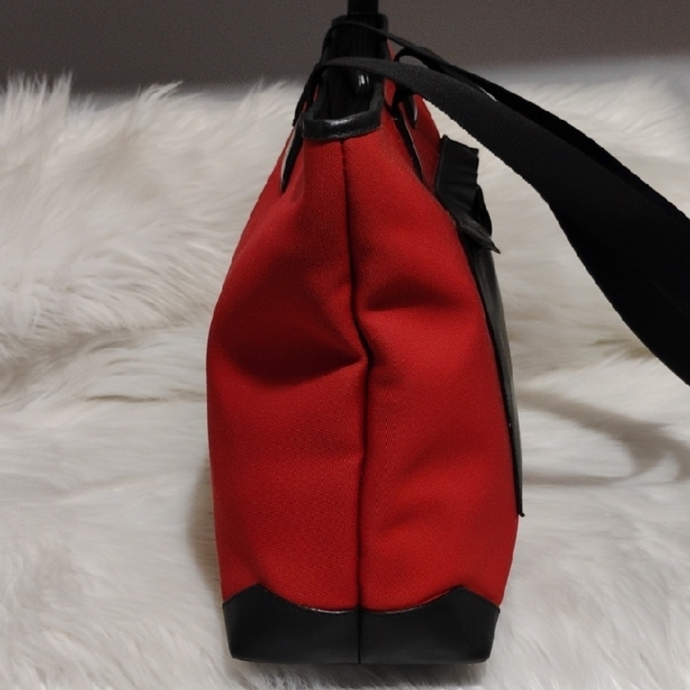 (#2) Authentic Gucci Red Canvas & Black Leather Color Block Tote Bag - Picture 6 of 11